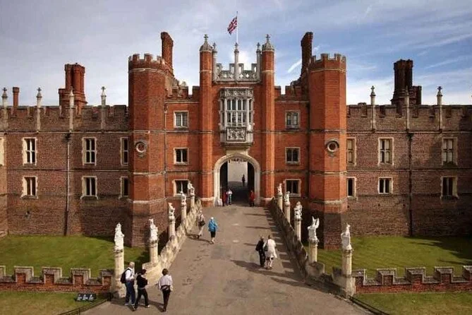 Hampton Court Palace Ghost Tours