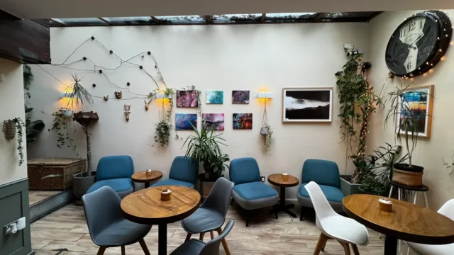 gallery-main-room-1200
