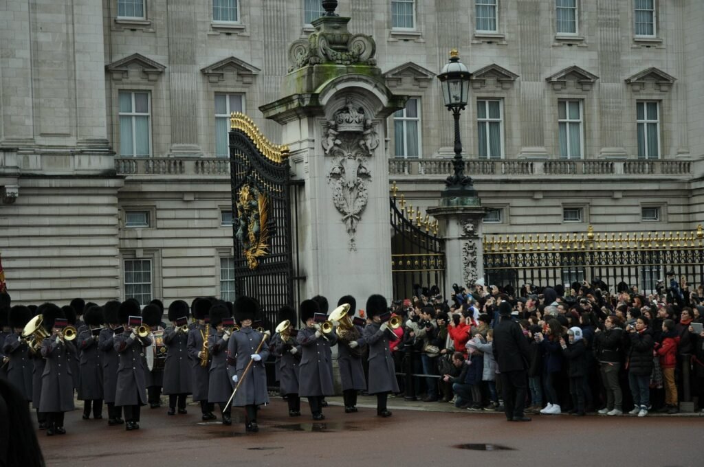 buckingham-palace (2)